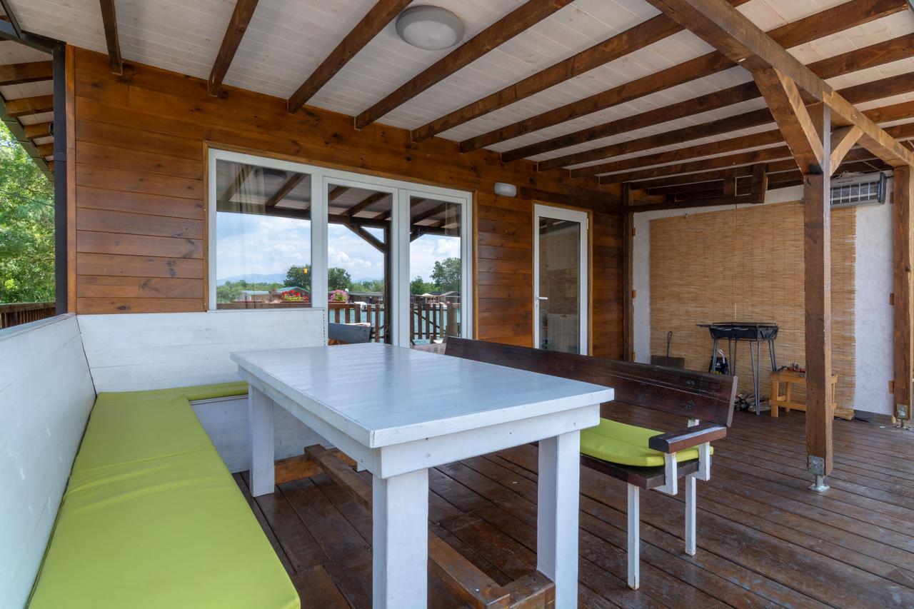 Hakuna Matata Apartments Ulcinj Buitenkant foto