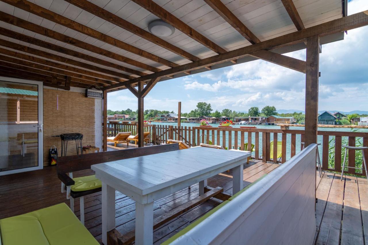 Hakuna Matata Apartments Ulcinj Buitenkant foto