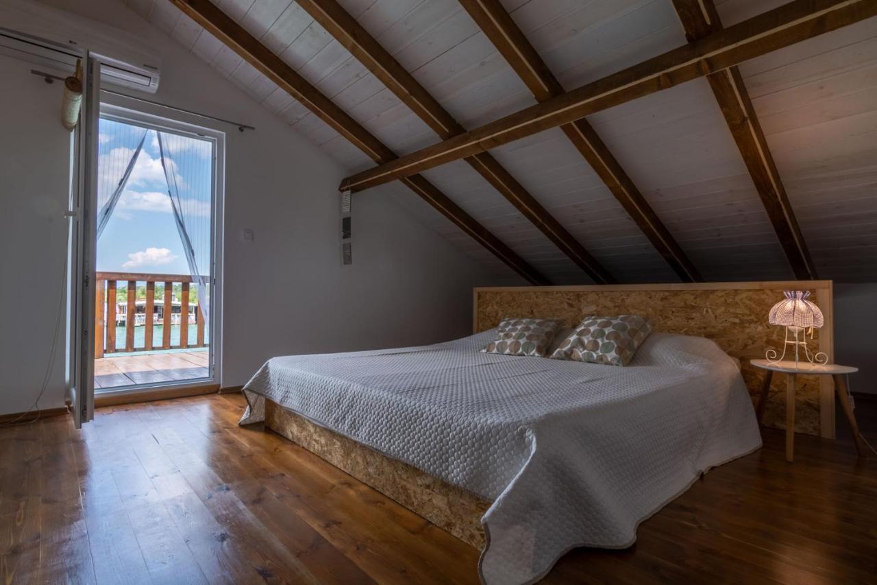 Hakuna Matata Apartments Ulcinj Buitenkant foto