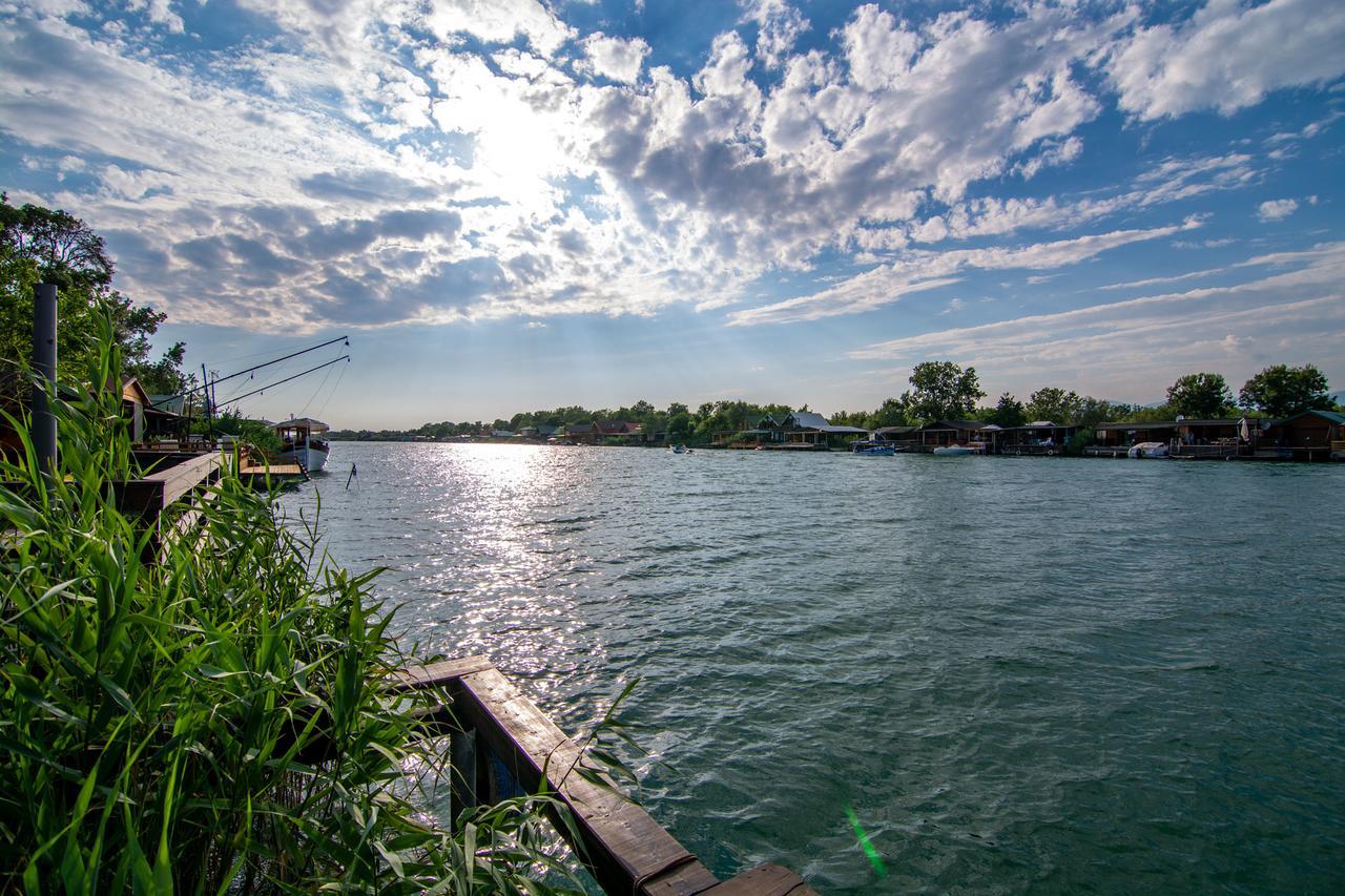 Hakuna Matata Apartments Ulcinj Buitenkant foto