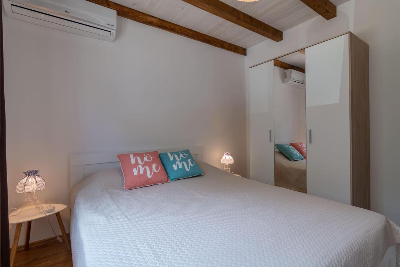 Hakuna Matata Apartments Ulcinj Buitenkant foto